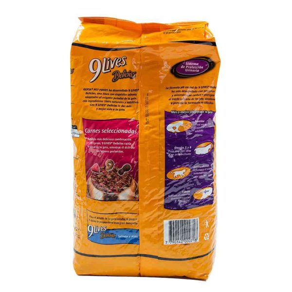 9 LIVES DELICIAS CARNE SELECCIONADAS